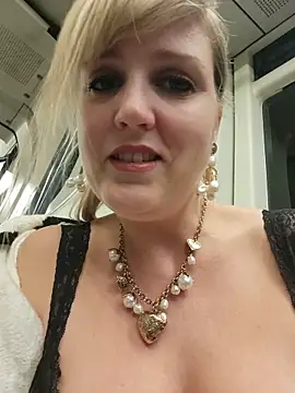 Sexybiene969 online show from 11/14/25, 04:10