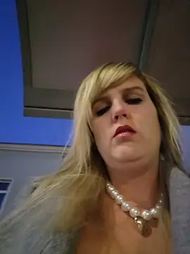 Sexybiene969 online show from 11/07/25, 04:00