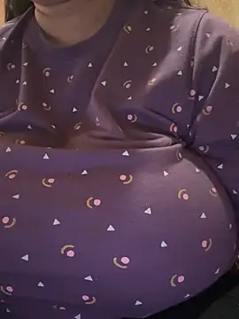 Snapshot of Yoursexy_cherry chatting on 02/26/26, 04:34 Yoursexy cherry online show from 02/26/26, 04:34