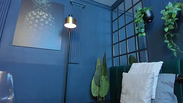 scarlet edwars online show from 02/27/26, 07:03