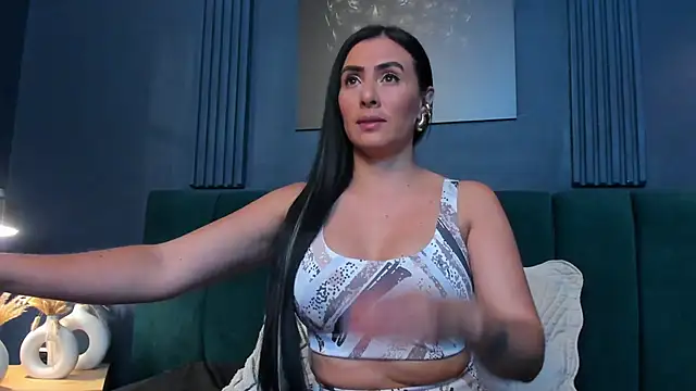 scarlet edwars online show from 12/21/25, 06:20