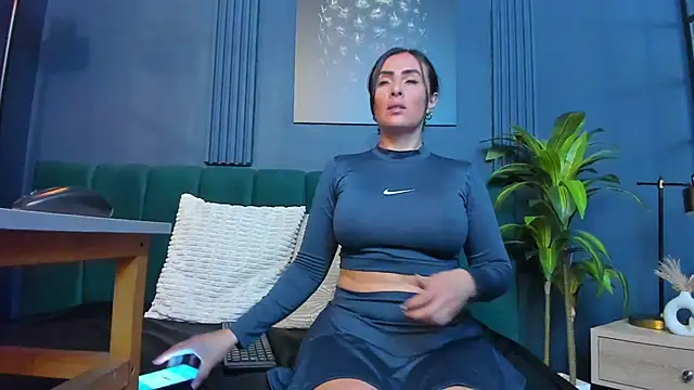 scarlet edwars online show from 03/04/26, 06:26