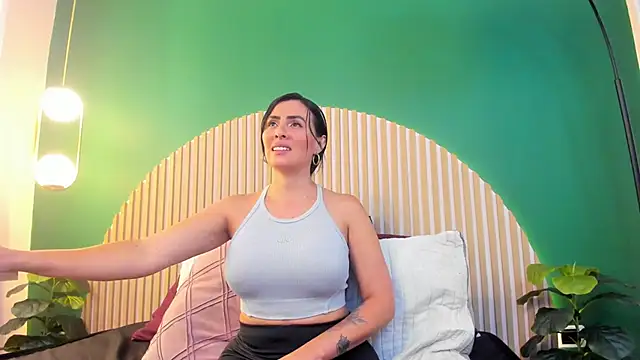 scarlet edwars online show from 02/04/26, 03:18