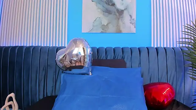 scarlet edwars online show from 02/21/25, 07:10