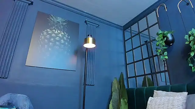 scarlet edwars online show from 02/25/26, 07:25