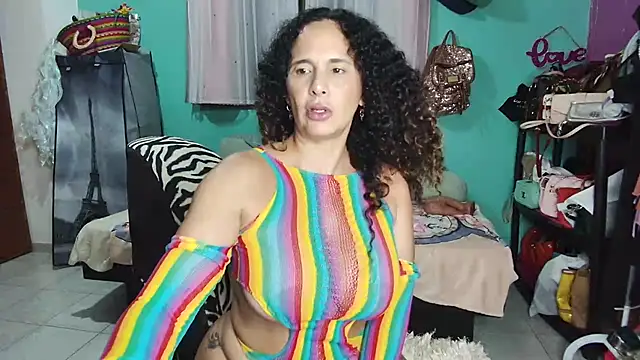 Snapshot of Shakirita chatting on 09/18/25, 12:57 Shakirita online show from 09/18/25, 12:57