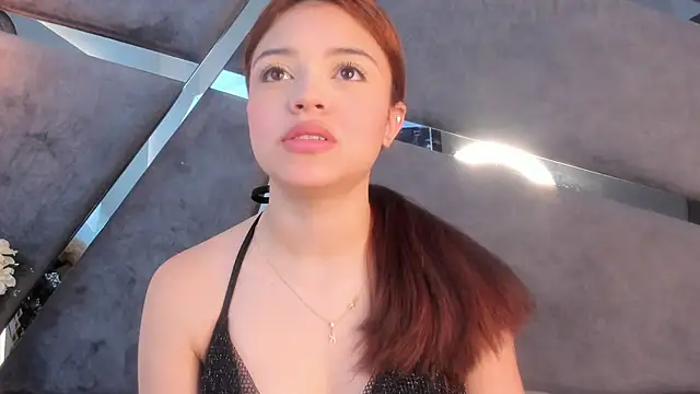 Giselle Lauren online show from 11/10/25, 08:03