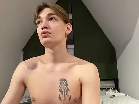 Julian wins online show from 02/17/25, 12:49