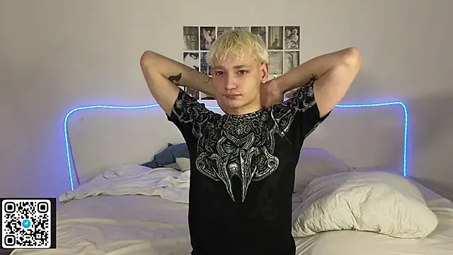 Julian wins online show from 03/19/26, 05:07