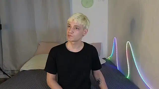 Julian wins online show from 04/05/26, 12:06