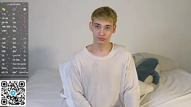 Snapshot of Julian_wins chatting on 02/11/26, 05:57 Julian wins online show from 02/11/26, 05:57