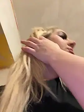 hotamanda01 online show from 02/13/26, 11:38