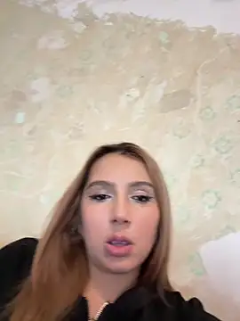 hotamanda01 online show from 04/09/26, 10:49