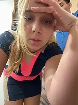 hotamanda01 online show from 10/17/25, 03:03