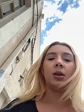 hotamanda01 online show from 03/01/26, 11:32