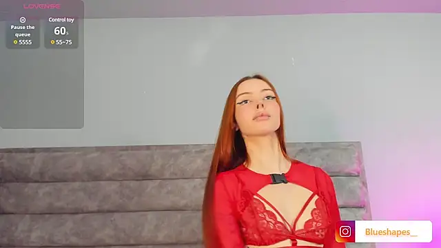 Snapshot of Blue_Shapes chatting on 02/14/25, 05:57 Blue Shapes online show from 02/14/25, 05:57