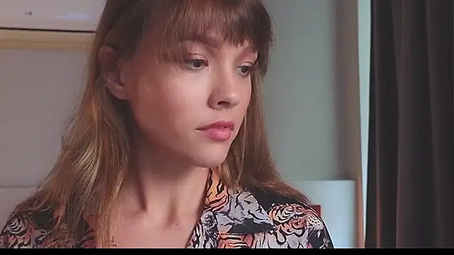Snapshot of DemiDee chatting on 01/24/25, 10:32 DemiDee online show from 01/24/25, 10:32