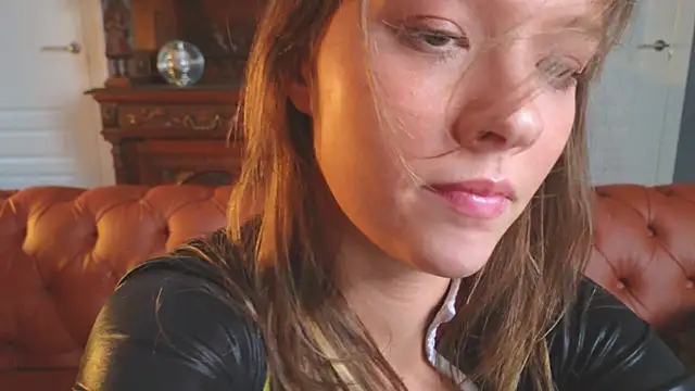 DemiDee online show from 01/14/26, 08:18