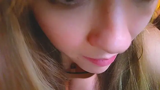 Snapshot of DemiDee chatting on 12/09/24, 05:19 DemiDee online show from 12/09/24, 05:19