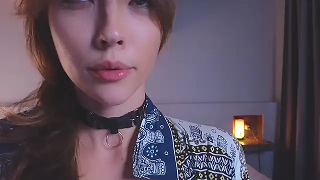 Snapshot of DemiDee chatting on 01/19/25, 11:12 DemiDee online show from 01/19/25, 11:12