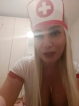 Snapshot of visnjica chatting on 10/30/25, 10:17 visnjica online show from 10/30/25, 10:17