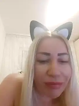 Snapshot of visnjica chatting on 02/28/25, 10:17 visnjica online show from 02/28/25, 10:17