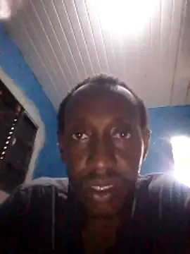 Snapshot of Ailton9865 chatting on 12/02/25, 11:12 Ailton9865 online show from 12/02/25, 11:12