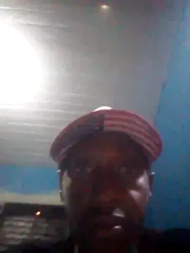 Snapshot of Ailton9865 chatting on 11/28/25, 10:59 Ailton9865 online show from 11/28/25, 10:59