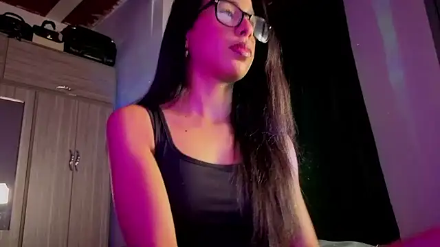 Snapshot of melissa_becraft chatting on 07/17/26, 11:13 melissa becraft online show from 07/17/26, 11:13
