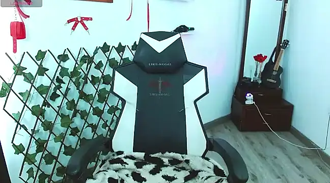 imcleo xoxo online show from 02/25/25, 01:43