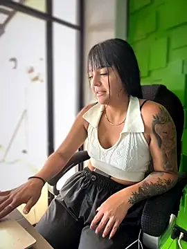 Dulce  Boyd online show from 10/29/25, 01:54