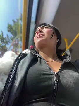 Dulce  Boyd online show from 12/14/25, 01:06