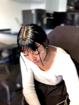 Dulce  Boyd online show from 10/01/25, 01:37