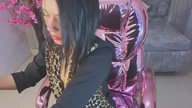 salome stockman s online show from 12/15/25, 12:55