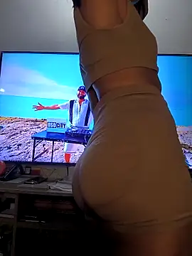 salome stockman s online show from 12/16/25, 01:32