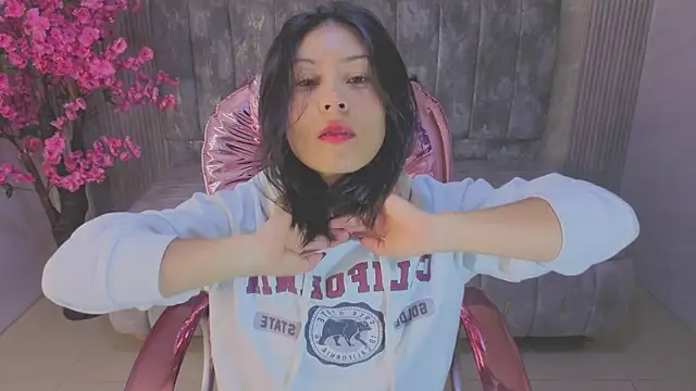 salome stockman s online show from 02/02/26, 12:48