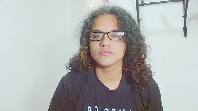 Snapshot of Diane_blossom chatting on 03/10/25, 11:55 Diane blossom online show from 03/10/25, 11:55