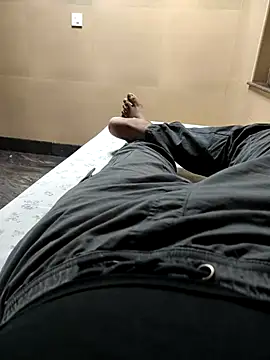 Snapshot of Tamil_small_cock chatting on 03/17/25, 06:11 Tamil small cock online show from 03/17/25, 06:11