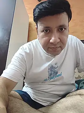 innocentboy1987 online show from 06/14/26, 04:41