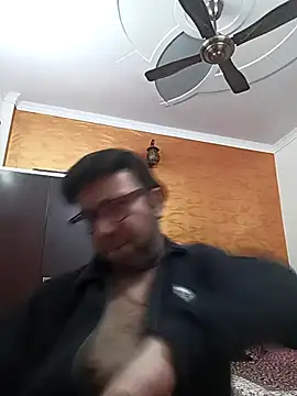 innocentboy1987 online show from 02/13/25, 11:06