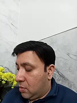 innocentboy1987 online show from 02/14/25, 01:08