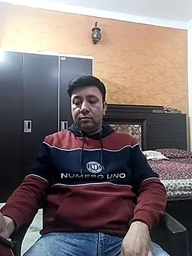 innocentboy1987 online show from 11/29/25, 05:29