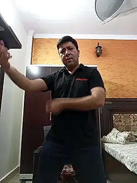 innocentboy1987 online show from 10/03/25, 06:26