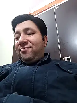 innocentboy1987 online show from 02/12/25, 04:12