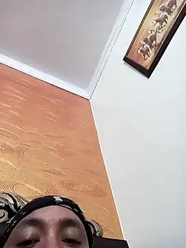 innocentboy1987 online show from 02/12/25, 12:58