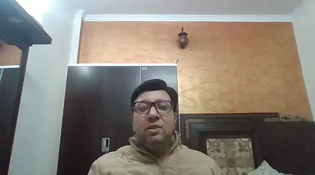 innocentboy1987 online show from 03/11/25, 06:52