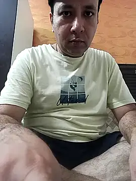 innocentboy1987 online show from 05/15/26, 04:38