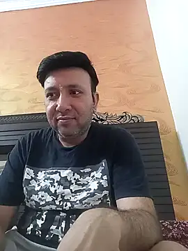 innocentboy1987 online show from 04/20/26, 06:16