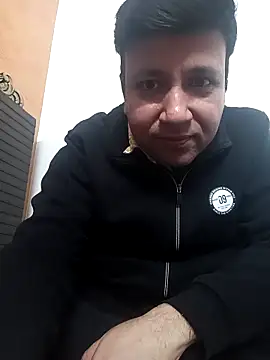 innocentboy1987 online show from 12/21/25, 10:28