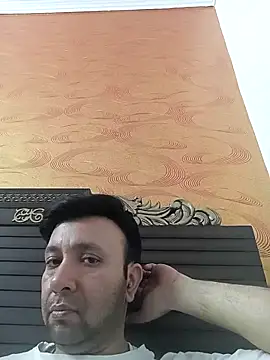 innocentboy1987 online show from 04/17/26, 06:05